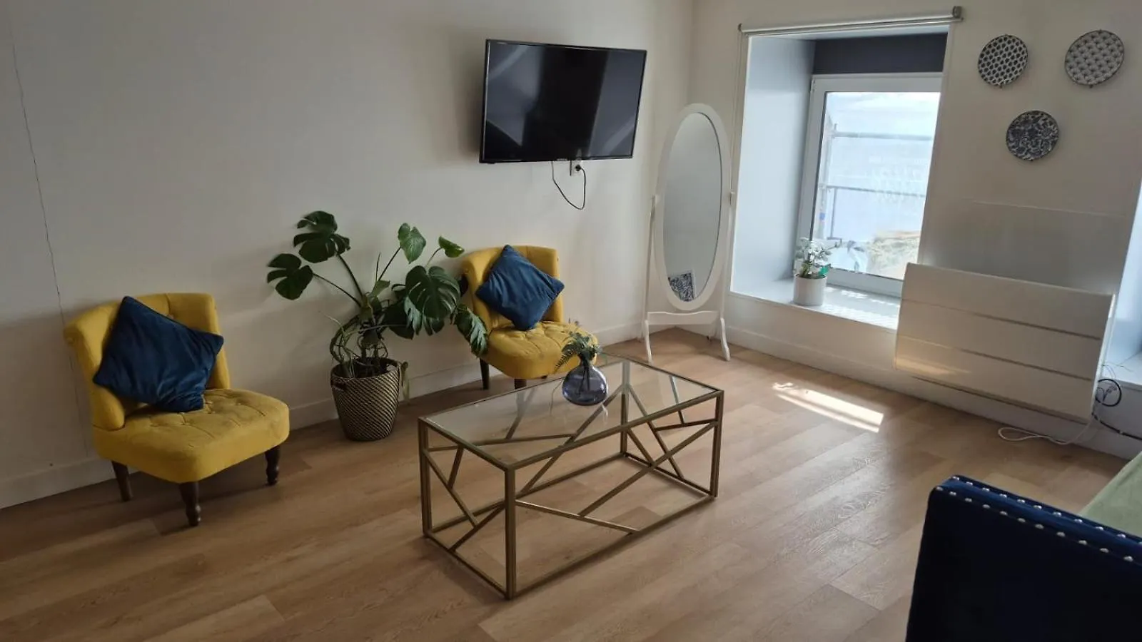 Modern French Studio Canal St Martin Paris 0*,  France